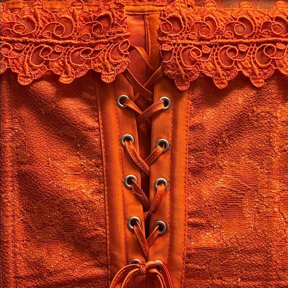 Frederick's of Hollywood orange lace-up corset with scalloped lace trim - Picture 7 of 13
